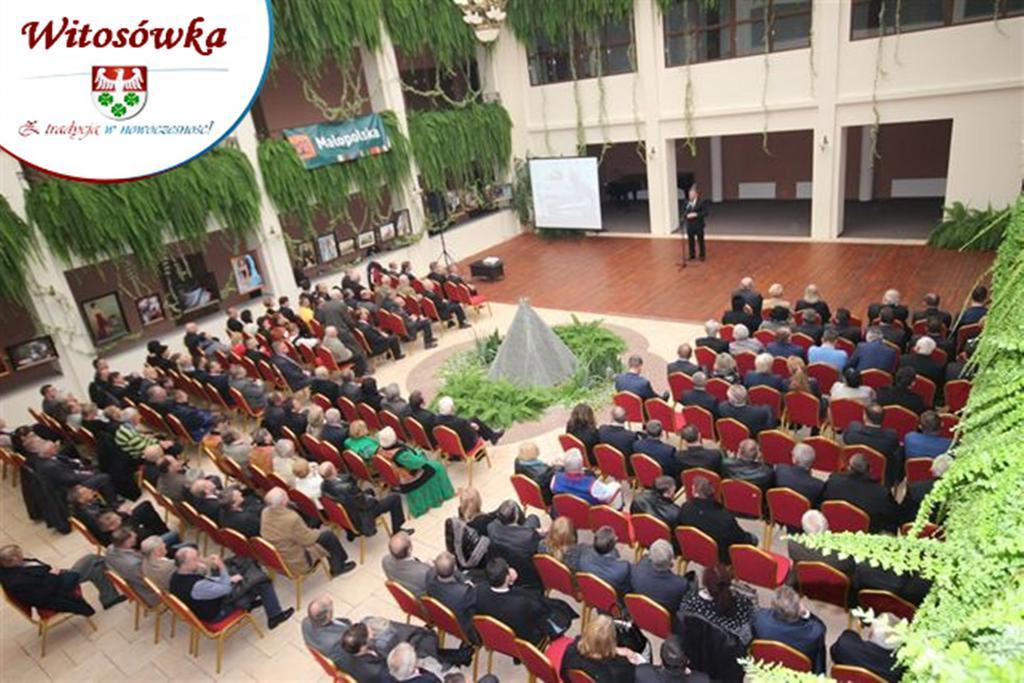 Pokoje Goscinne W Centrum Kultury Wsi Polskiej Wierzchoslawice Екстериор снимка